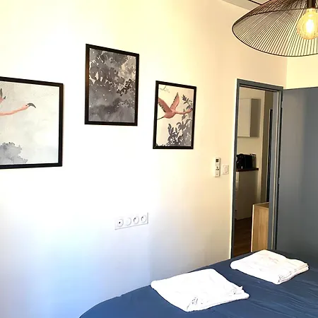 Rotonde, 2 Chambres, Air Conditionne Apartment